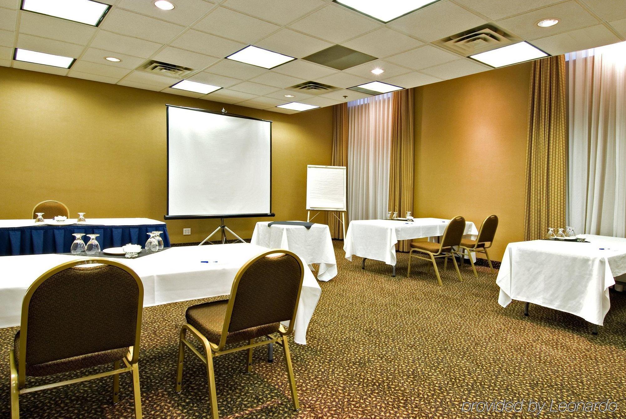 Holiday Inn Express Vancouver-Metrotown Burnaby Facilities photo